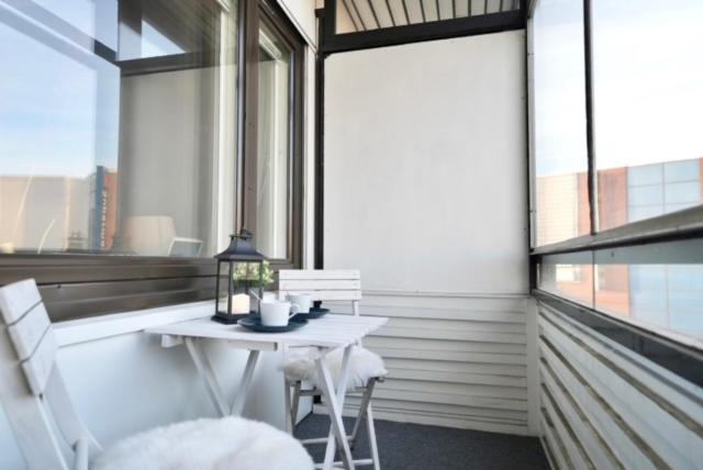 Cozy And Bright 2-Bedroom Apartment Washer And Dryer, King Size Bed 로바니에미 외부 사진