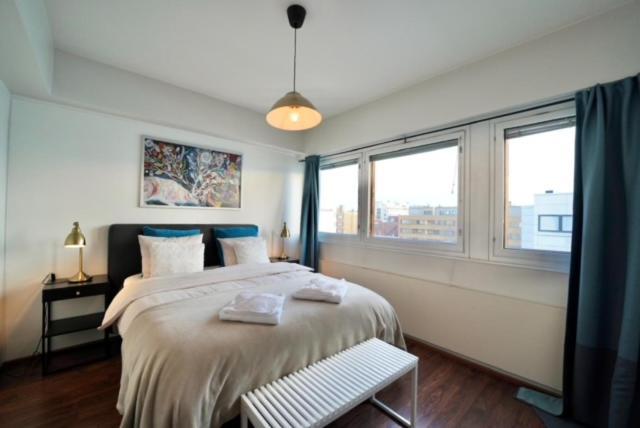 Cozy And Bright 2-Bedroom Apartment Washer And Dryer, King Size Bed 로바니에미 외부 사진