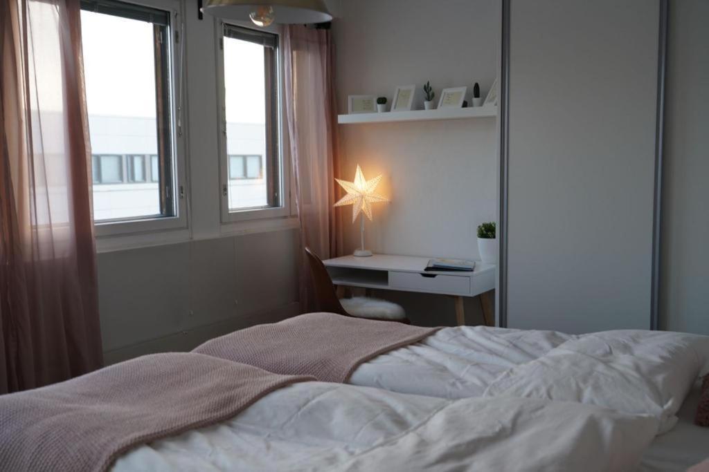 Cozy And Bright 2-Bedroom Apartment Washer And Dryer, King Size Bed 로바니에미 외부 사진