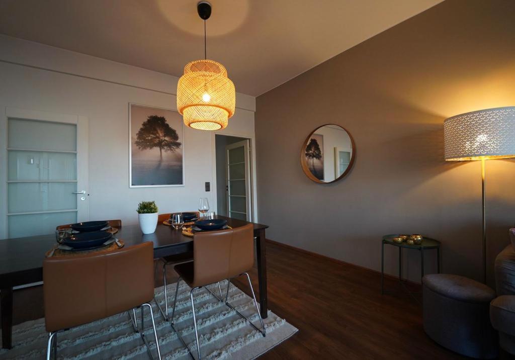 Cozy And Bright 2-Bedroom Apartment Washer And Dryer, King Size Bed 로바니에미 외부 사진